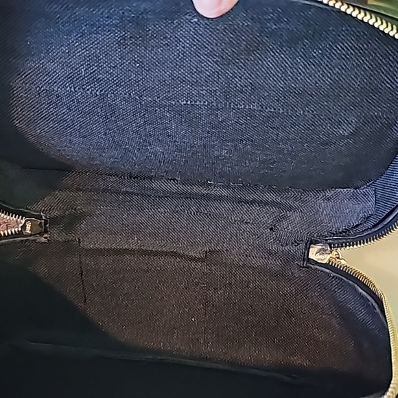 Gucci Toiletry Case - Picture 8 of 8